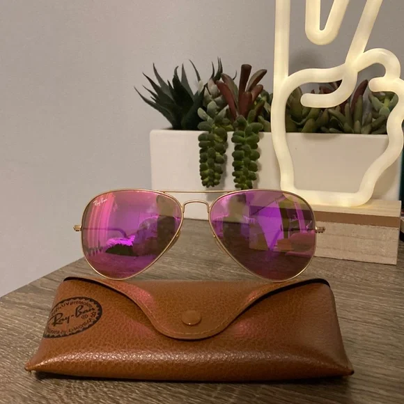 Ray-Ban | Accessories | Rayban Aviators Women | Poshmark display picture 1